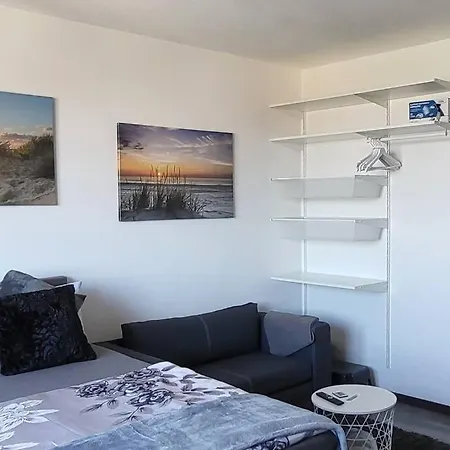 Schoene Aussicht Zwischen Ffm, Ruesselsheim, Wi Und Mz * Raunheim